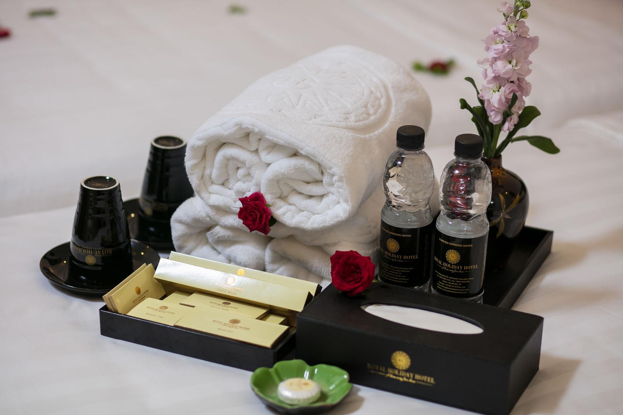Royal Holiday Hanoi Hotel Экстерьер фото